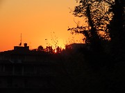 74 Il sole scende all'orizzonte